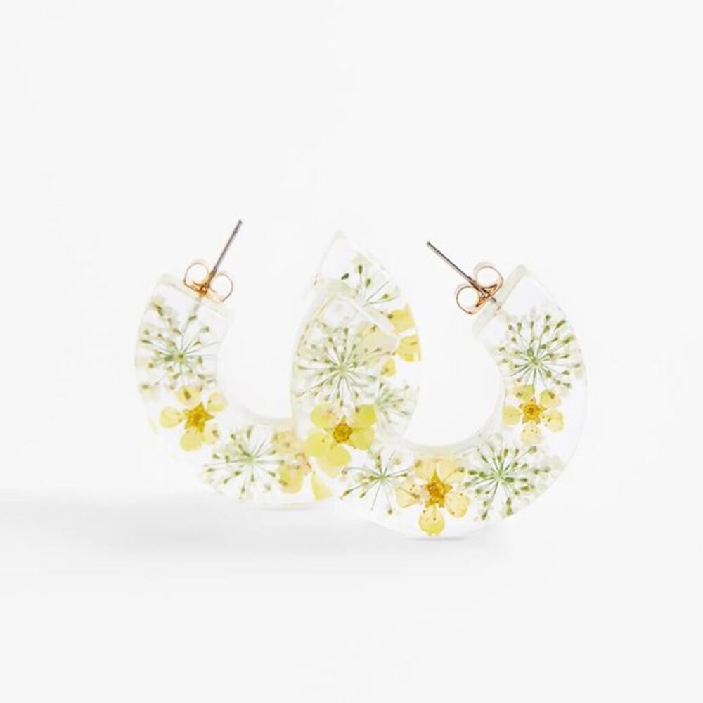 Zara Dried Flower Resin Earrings Yellow